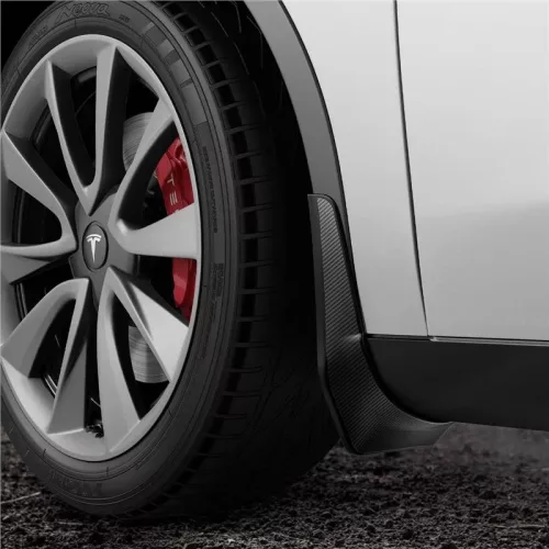 Spigen WeatherBloc Mud Flaps Tesla Model Y (2020 - 2024) sárfogó szett, karbon minta, TO301, fekete