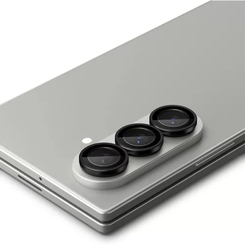 Spigen Glas.tR EZ Fit Optik Pro Samsung Galaxy Z Flip 7 / 8 Tempered kameralencse-védő fólia felhelyező kerettel, fekete (2db)